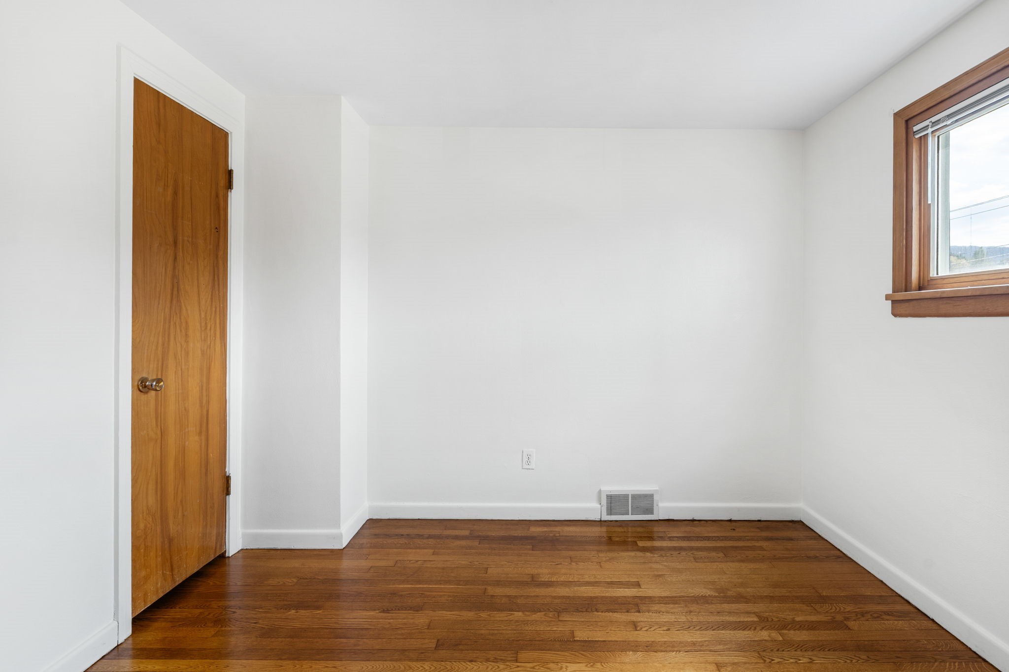 813 Country Club Road Vestal, NY 13850 - Photo 17 of 26