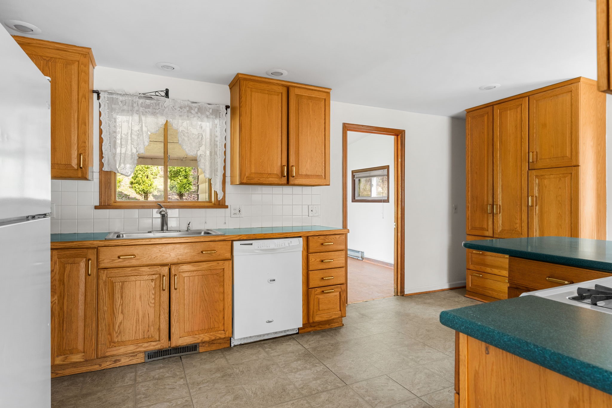 813 Country Club Road Vestal, NY 13850 - Photo 10 of 26