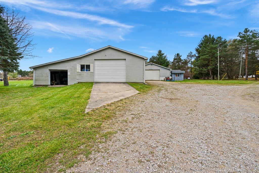6186 Hunters Creek Road Imlay City, MI 48444 - Photo 35 of 53 50127321-34.JPG