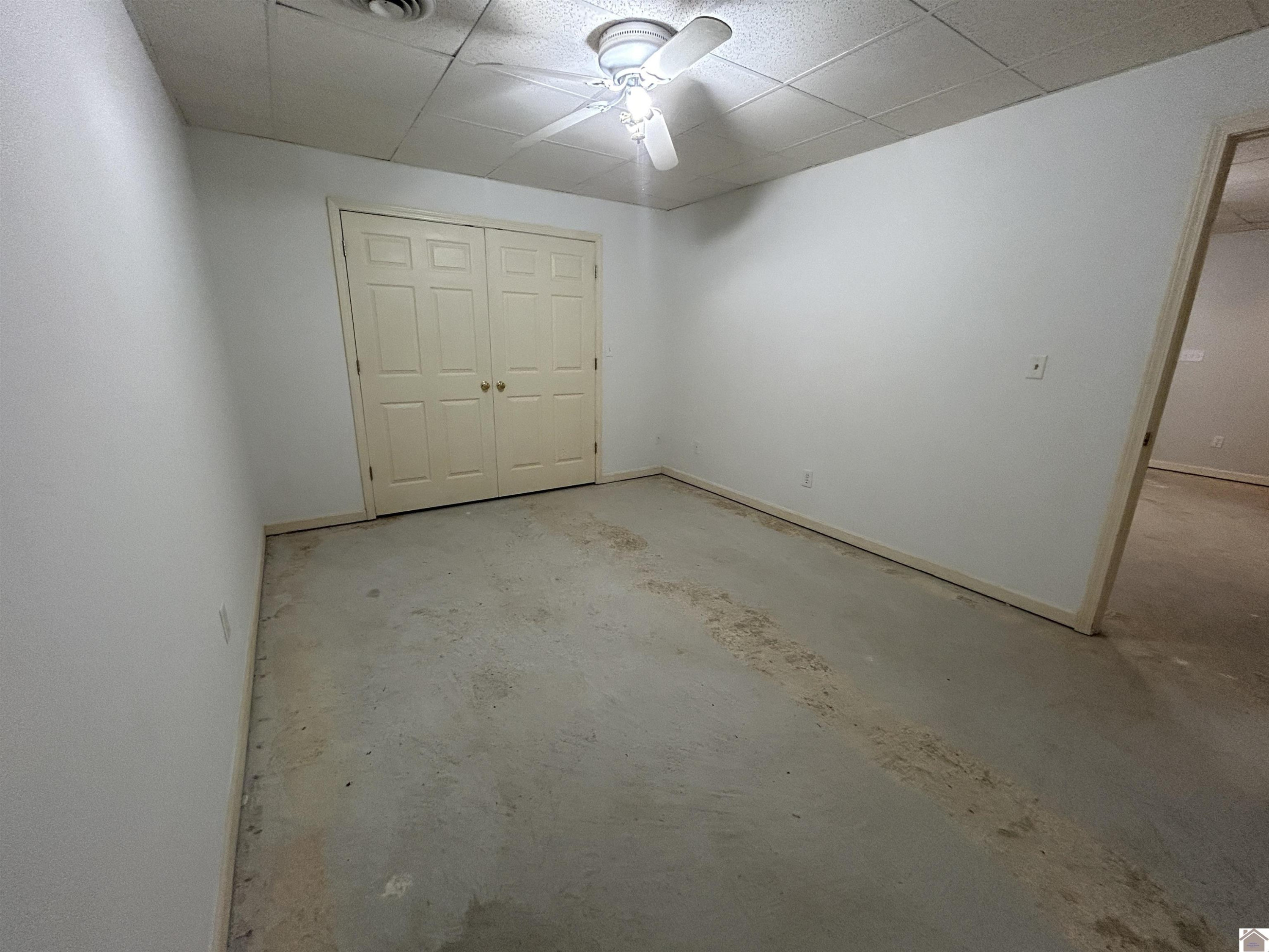 5917 Old Mayfield Road Paducah, KY 42003 - Photo 32 of 35 BASEMENT BEDROOM