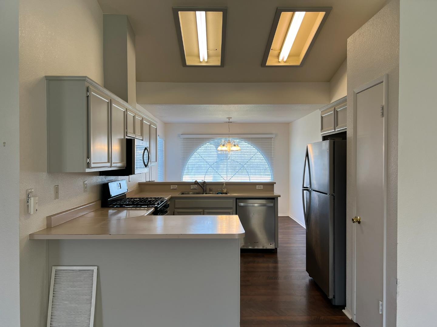 1867 Place Road Los Banos, CA 93635 - Photo 32 of 81 Gallery Image 32