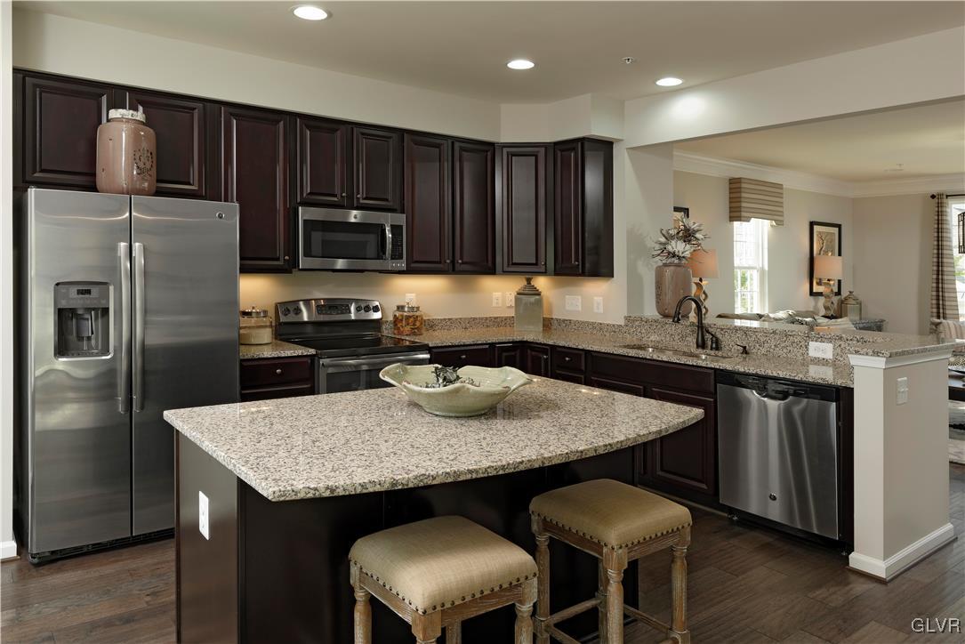 2267 Raya Way Easton, PA 18045 - Photo 4 of 11 Gallery Image 4
