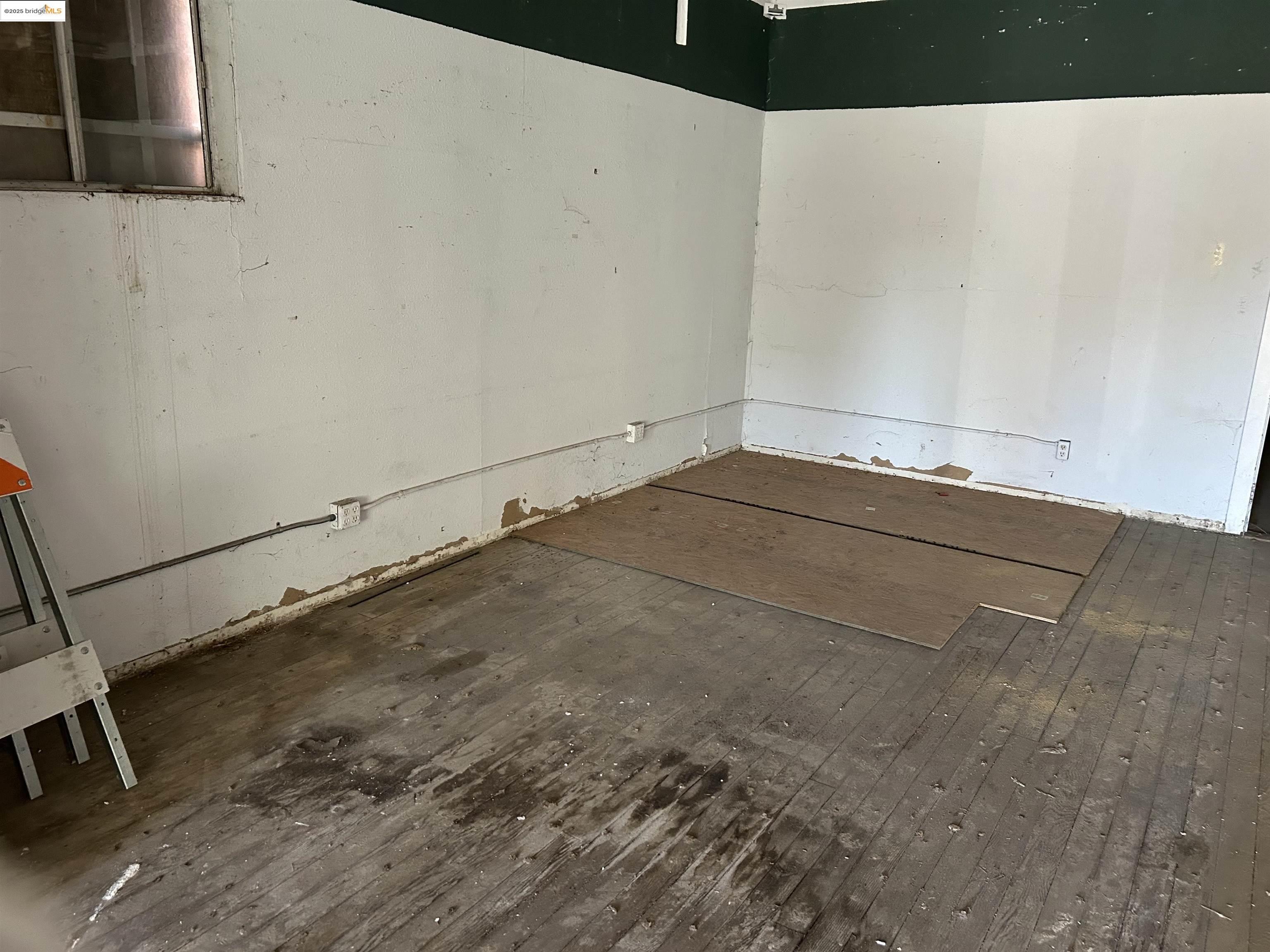 39 Main Street Isleton, CA 95641 - Photo 13 of 29 View of spare room