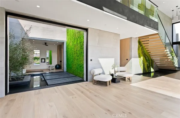 $18,995,000 | 53 Montecito Drive, Corona del Mar, CA 92625