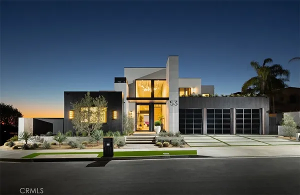 $18,995,000 | 53 Montecito Drive, Corona del Mar, CA 92625