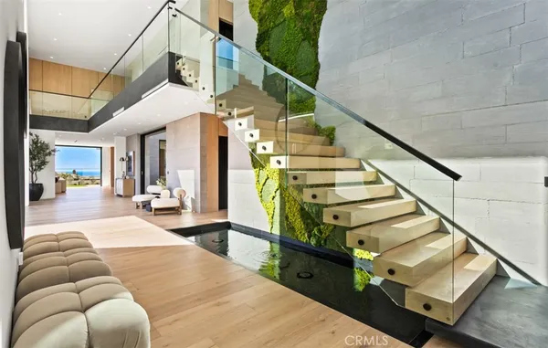 $18,995,000 | 53 Montecito Drive, Corona del Mar, CA 92625