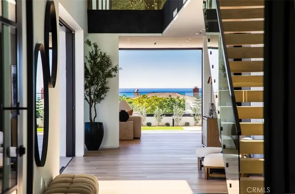 $18,995,000 | 53 Montecito Drive, Corona del Mar, CA 92625