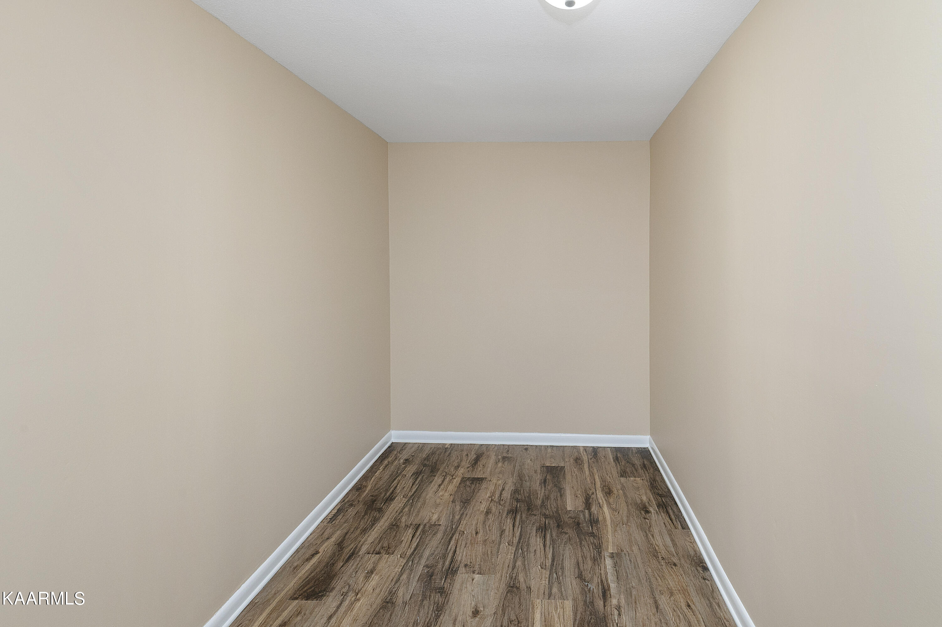 3915 Idumea Road Corryton, TN 37721 - Photo 20 of 39 Walk-In Closet