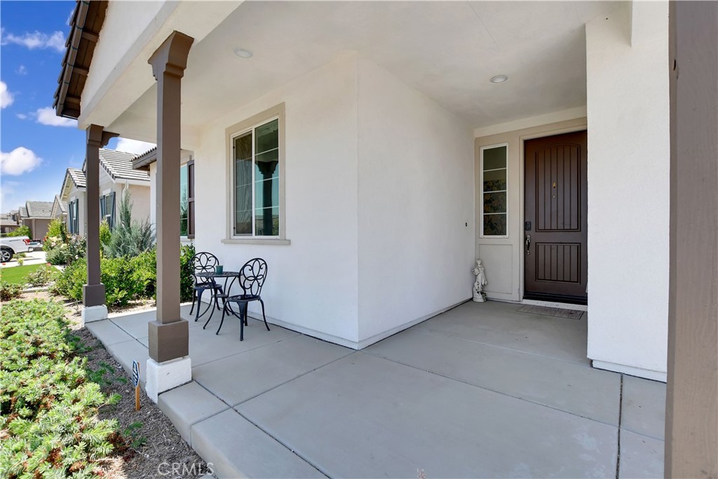 32469 Peters Street Menifee, CA 92584 - Photo 5 of 35