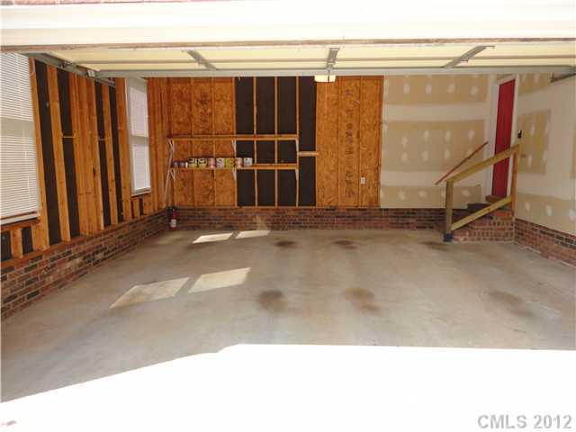 8057 Stevens Mill Road Matthews, NC 28104 - Photo 13 of 16 Gallery Image 13