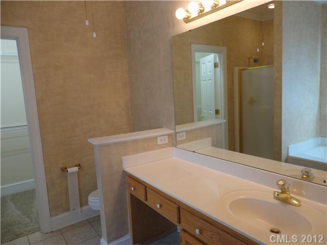 8057 Stevens Mill Road Matthews, NC 28104 - Photo 14 of 16 Gallery Image 14