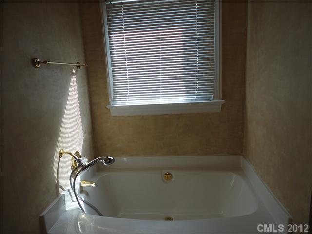 8057 Stevens Mill Road Matthews, NC 28104 - Photo 15 of 16 Gallery Image 15