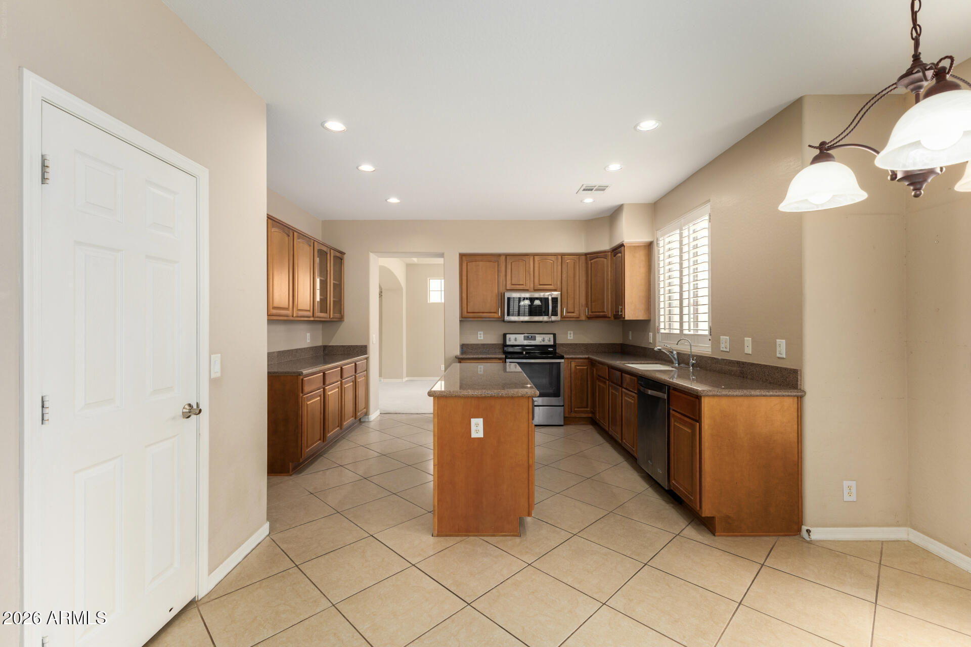2543 South Rincon Drive Chandler, AZ 85286 - Photo 10 of 36 Kitchen