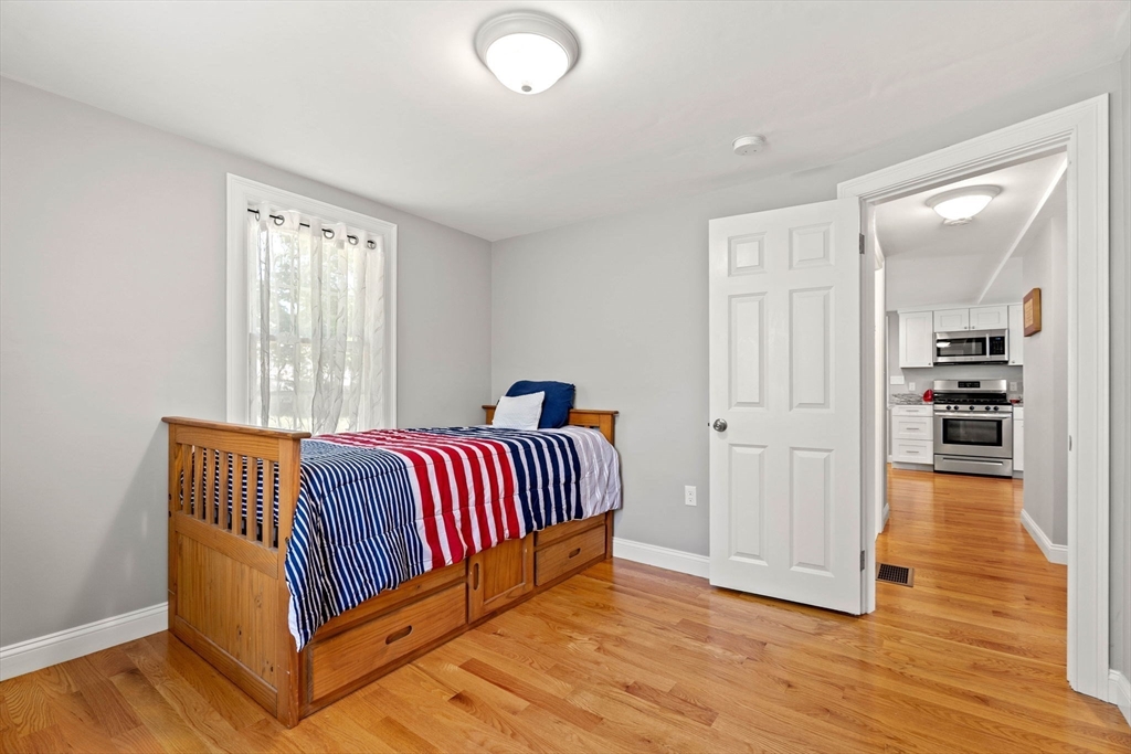 106 Conant Street Danvers, MA 01923 - Photo 17 of 30