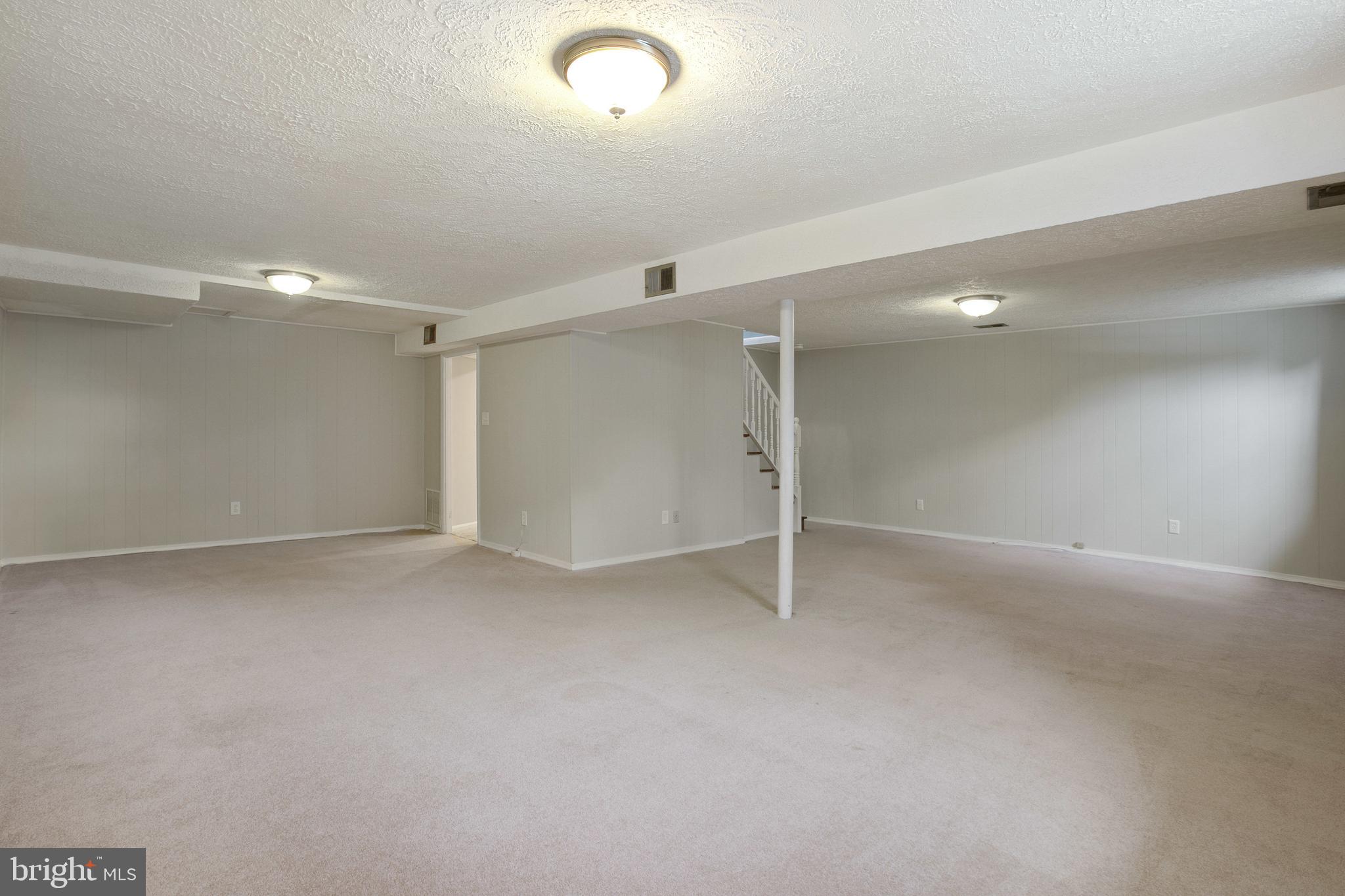 500 Crosby Road Baltimore, MD 21228 - Photo 26 of 41 Room to s-t-r-e-t-c-h out!