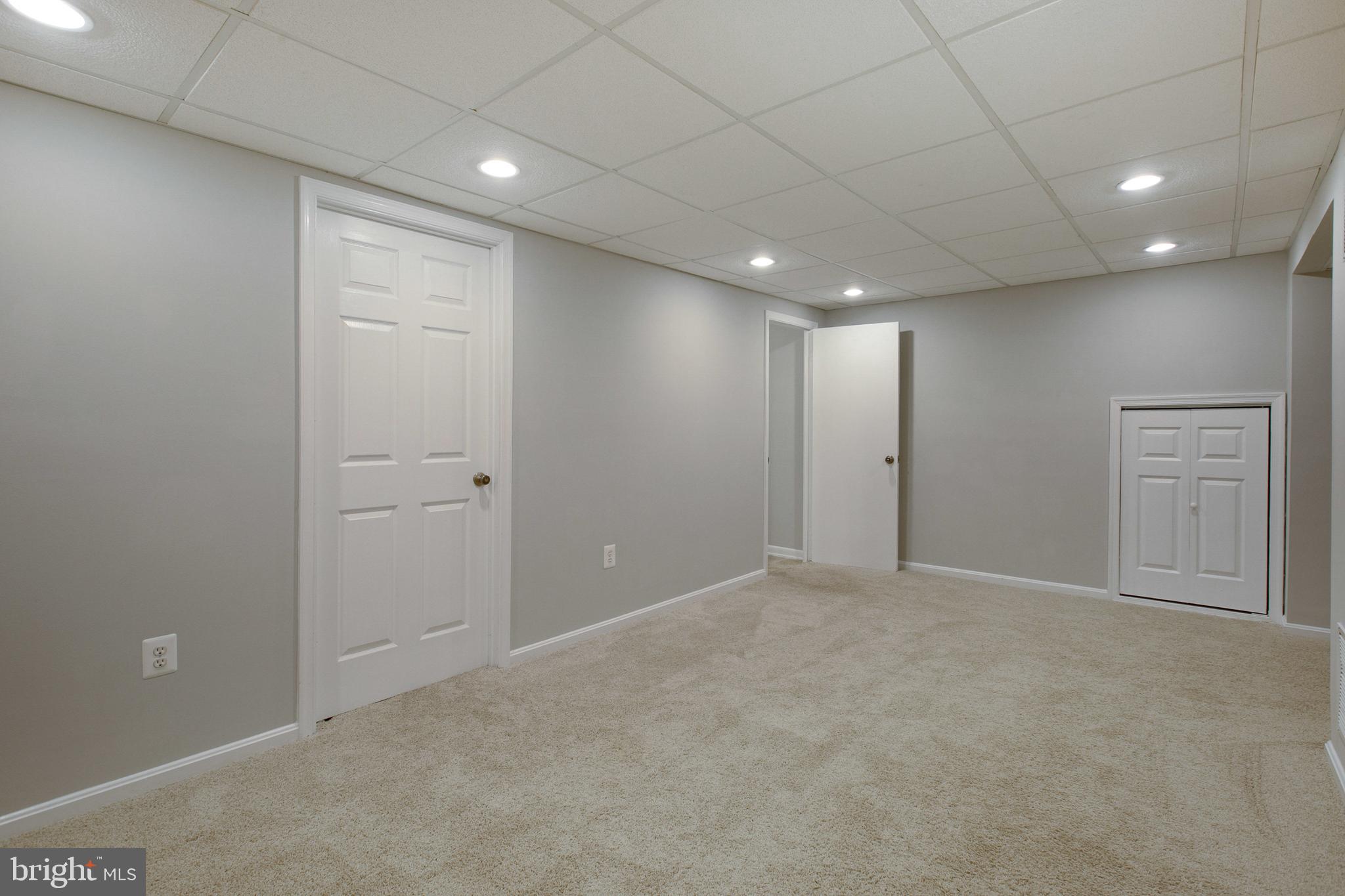 500 Crosby Road Baltimore, MD 21228 - Photo 29 of 41 Recessed lighting