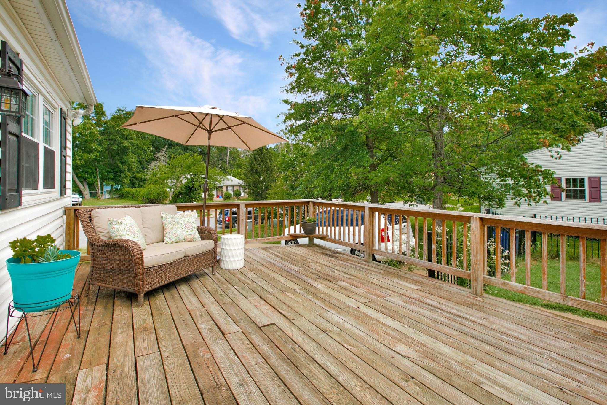 500 Crosby Road Baltimore, MD 21228 - Photo 32 of 41 Perfect for warm weather get-togethers!