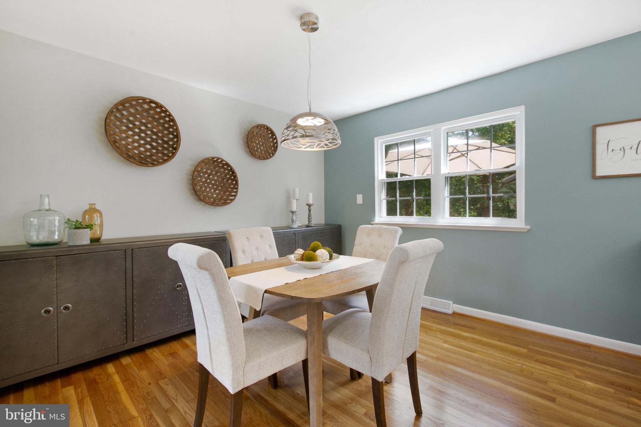 500 Crosby Road Baltimore, MD 21228 - Photo 8 of 41 Dining Room w/stylish light fixture
