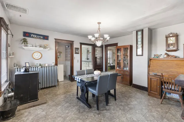 $274,900 | 1624 East 1200 North Road, Milford, IL 60953