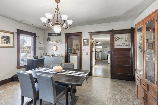 $274,900 | 1624 East 1200 North Road, Milford, IL 60953