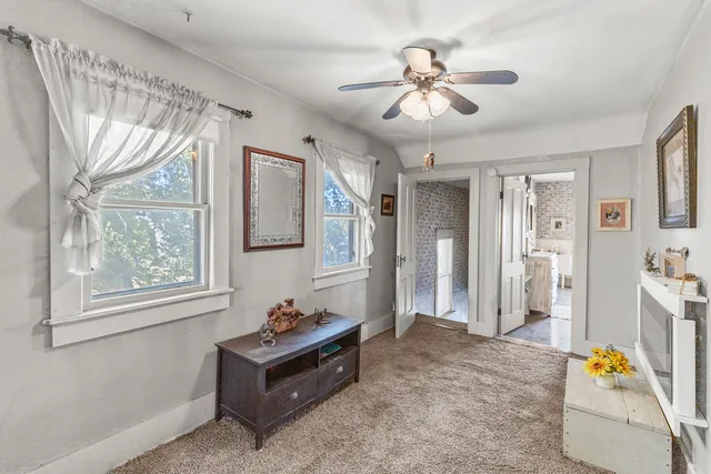 $274,900 | 1624 East 1200 North Road, Milford, IL 60953