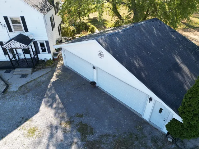 $274,900 | 1624 East 1200 North Road, Milford, IL 60953