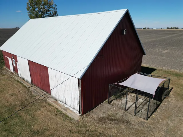 $274,900 | 1624 East 1200 North Road, Milford, IL 60953