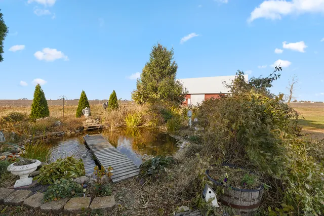 $274,900 | 1624 East 1200 North Road, Milford, IL 60953