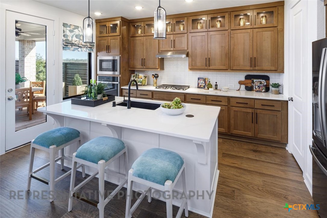 9517 Boathouse Drive Austin, TX 78744 - Photo 2 of 24 Kitchen