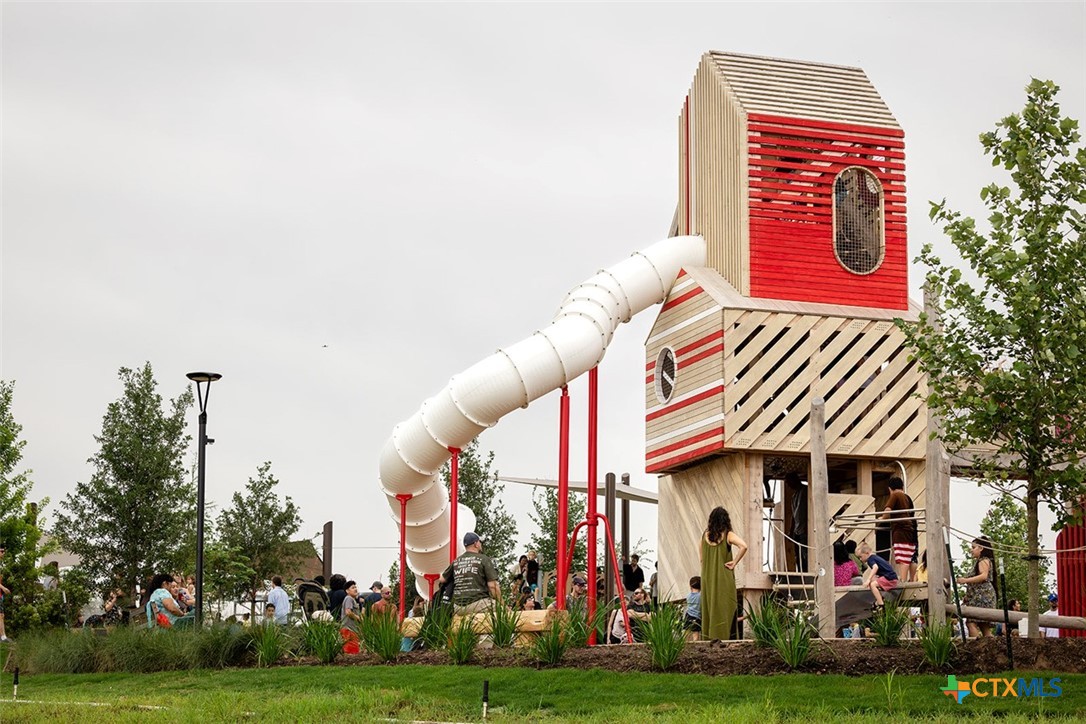 9517 Boathouse Drive Austin, TX 78744 - Photo 21 of 24 Community