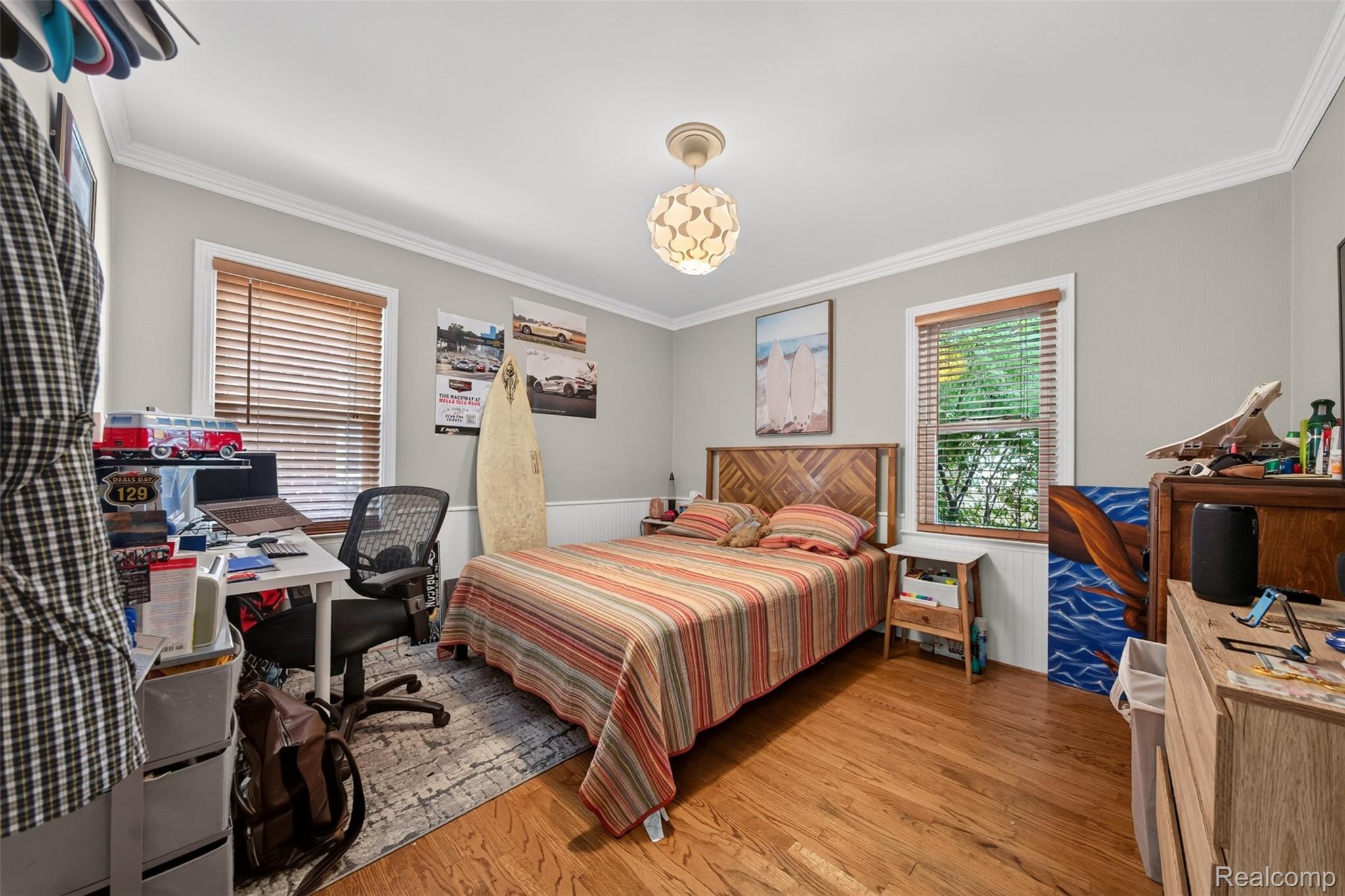 2925 Bembridge Road Royal Oak, MI 48073 - Photo 23 of 44 Another large first floor bedroom #2
