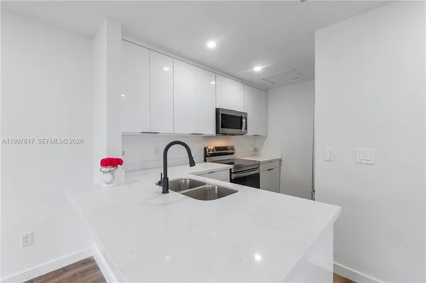 $2,300 | 6690 West 26th Court, Unit 2316, Hialeah, FL 33016