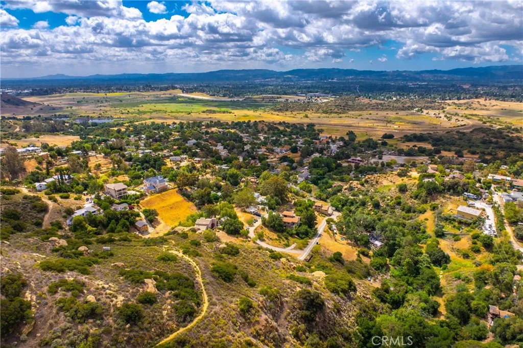 200 Amigo Chatsworth, CA 91311 - Photo 10 of 28 a view of an ocean