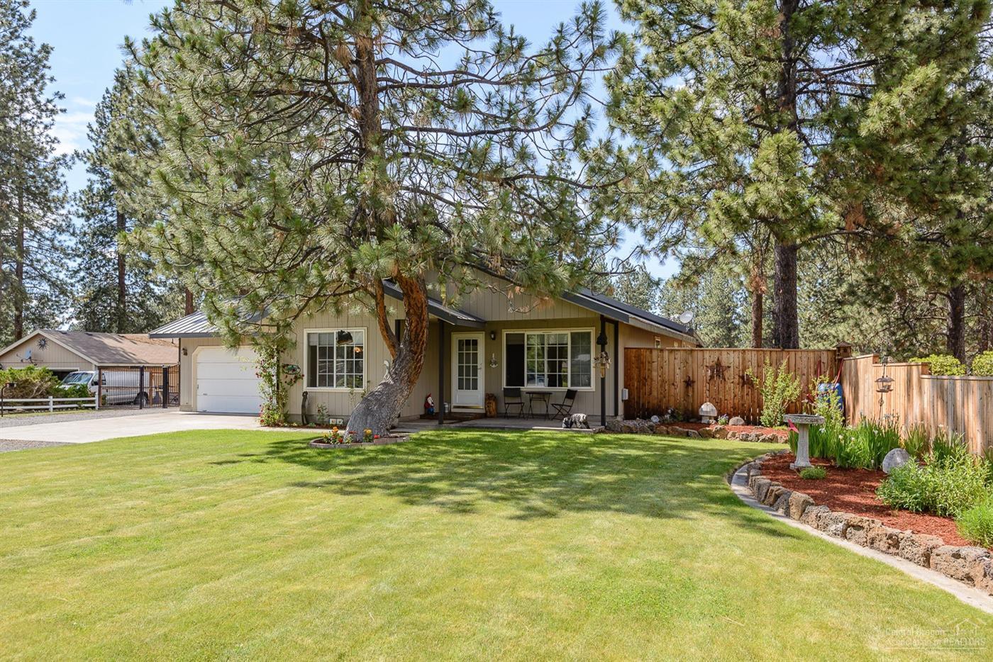 19606 Apache Road Bend, OR 97702 - Photo 4 of 25 Additional Photo