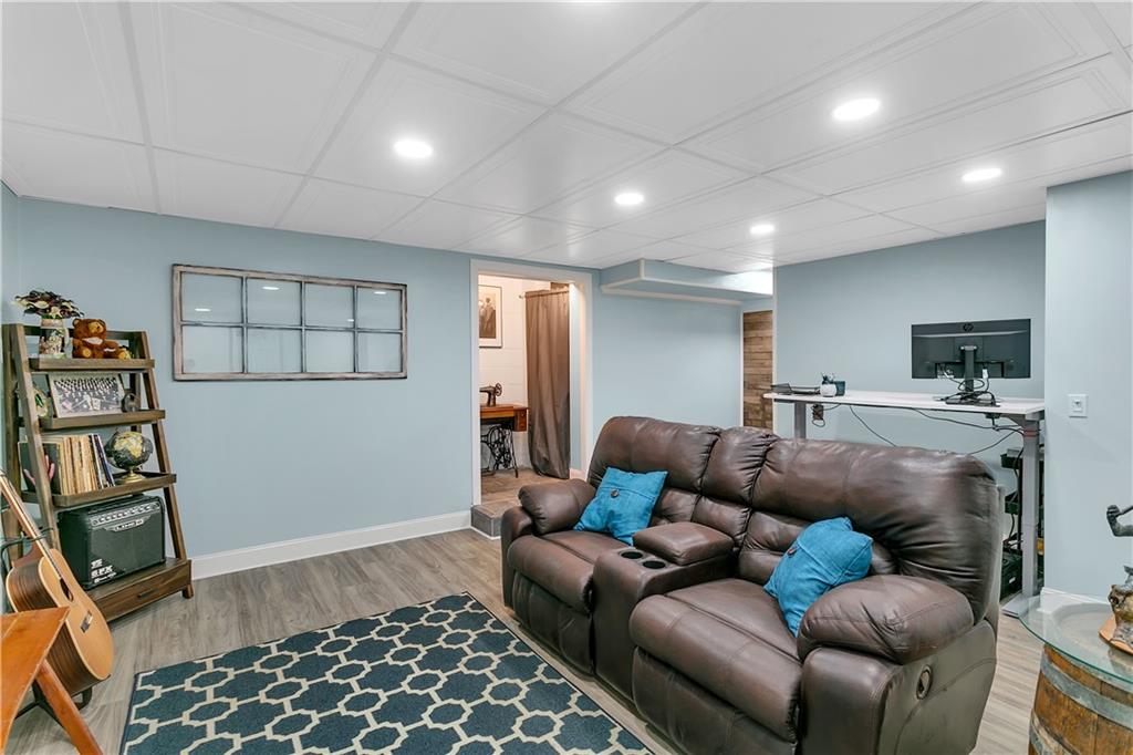 5715 Meridian Road Gibsonia, PA 15044 - Photo 15 of 21 Gallery Image 15
