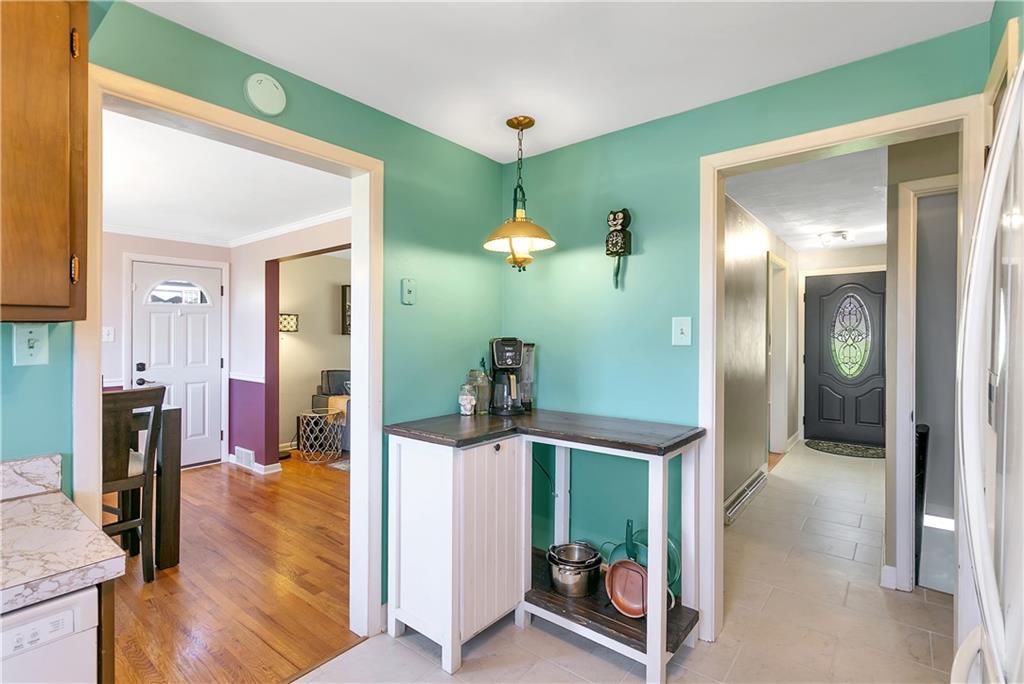 5715 Meridian Road Gibsonia, PA 15044 - Photo 8 of 21 Gallery Image 8