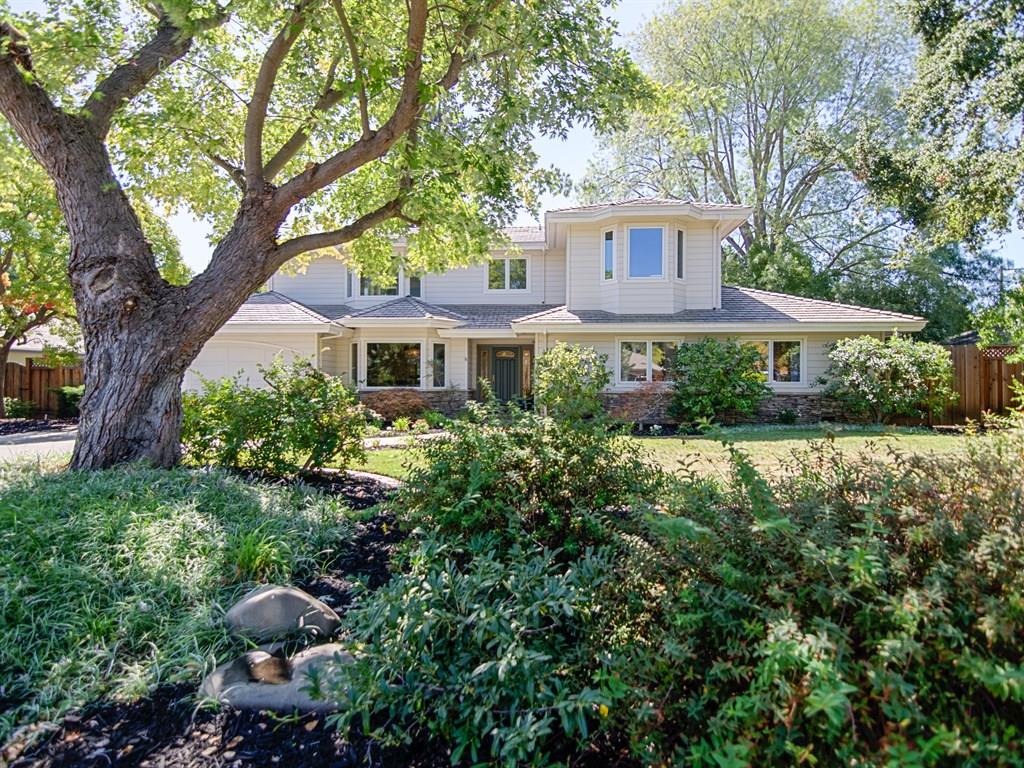 714 Arroyo Road Los Altos, CA 94024 - Photo 2 of 29 a front view of a house with garden