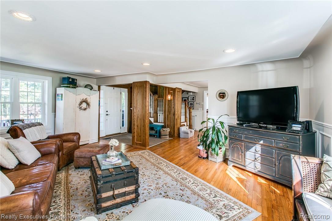 6320 Lakeshore Road Palms, MI 48465 - Photo 19 of 44 6320 Lakeshore-4.JPG