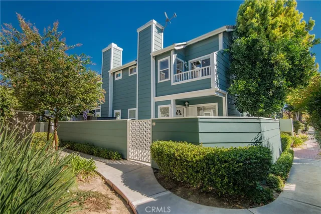 $599,000 | 3954 Cochran Street, Unit 61, Simi Valley, CA 93063