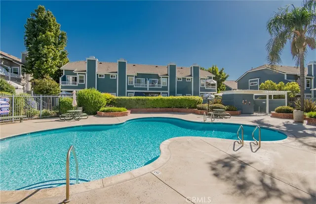 $599,000 | 3954 Cochran Street, Unit 61, Simi Valley, CA 93063