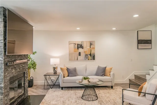 $599,000 | 3954 Cochran Street, Unit 61, Simi Valley, CA 93063