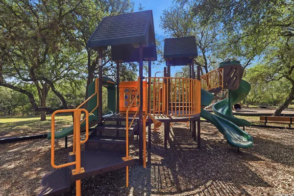 $1,100,000 | 1219 Via Se Villa, San Antonio, TX 78260