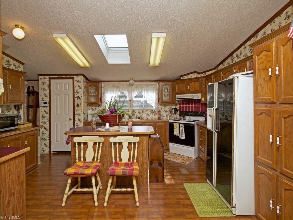 449 Haw Road Browns Summit, NC 27214 - Photo 7 of 28 Gallery Image 7
