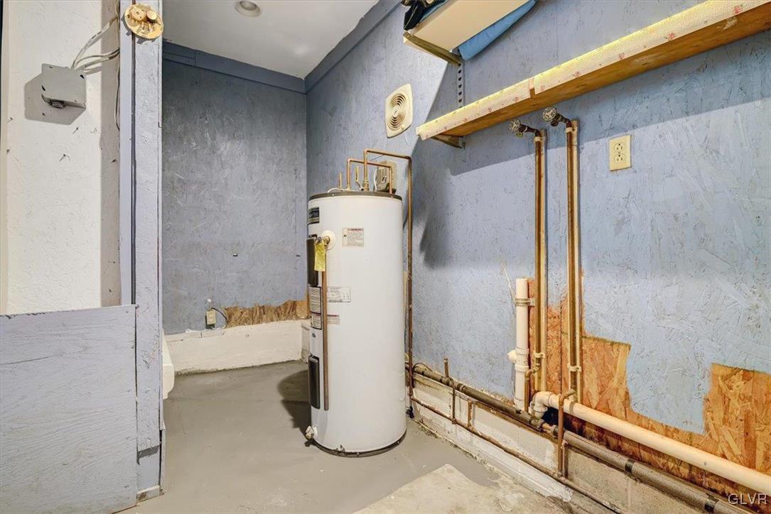 109 Sassafras Road Albrightsville, PA 18210 - Photo 30 of 49 a view of water heater room