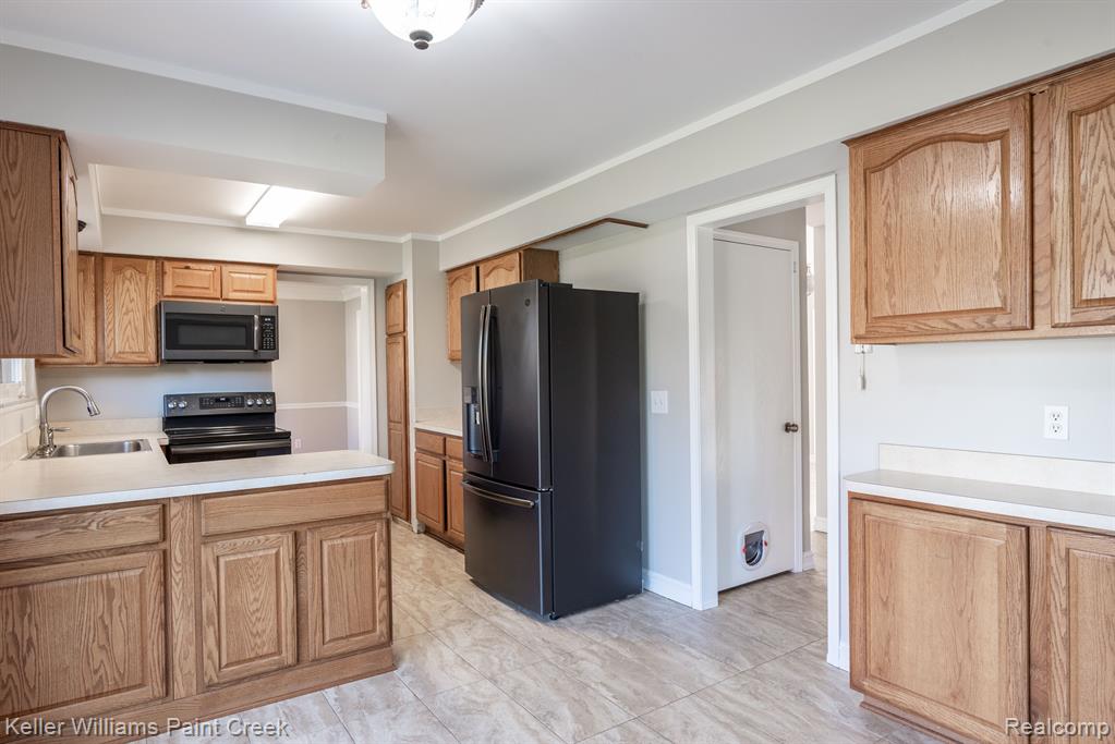 292 Torrent Court Rochester Hills, MI 48307 - Photo 12 of 30