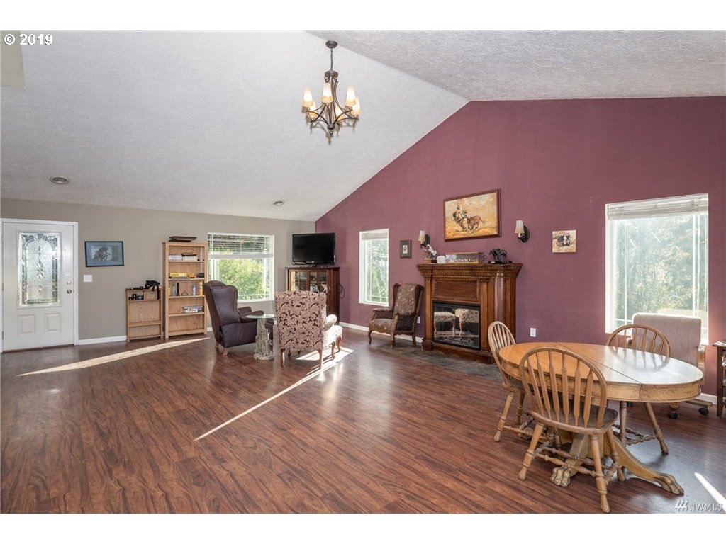 130 Brownlee Road Castle Rock, WA 98611 - Photo 4 of 14 Gallery Image 4
