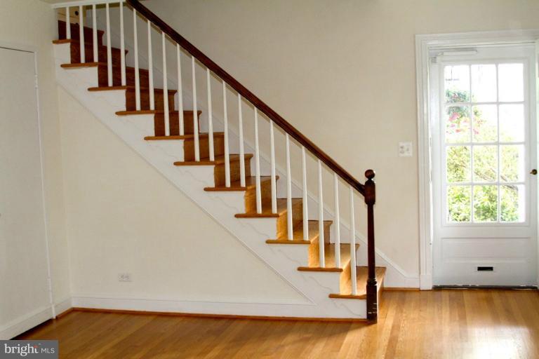 1216 Southview Road Baltimore, MD 21218 - Photo 17 of 27 Living Room Stairs