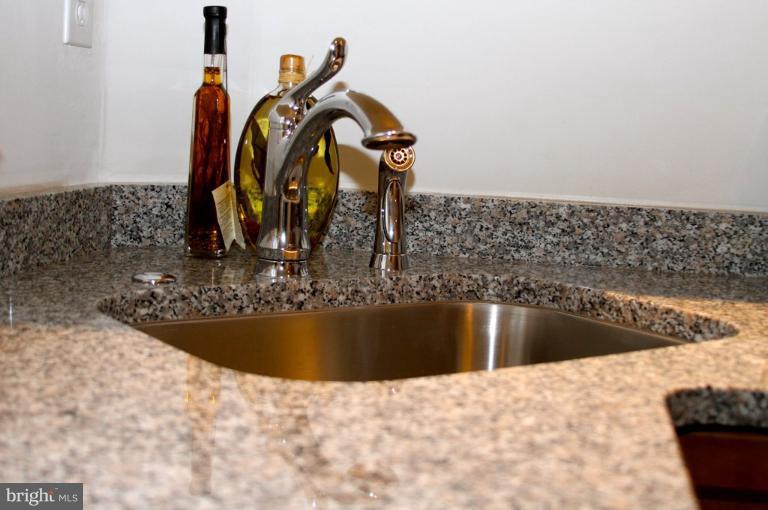 1216 Southview Road Baltimore, MD 21218 - Photo 18 of 27 sink-1
