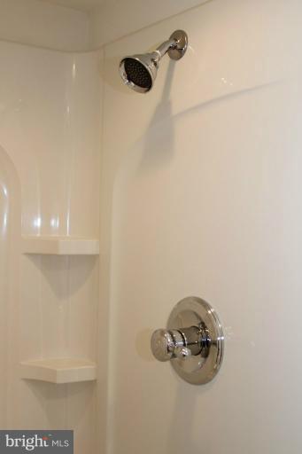 1216 Southview Road Baltimore, MD 21218 - Photo 19 of 27 Bath LL