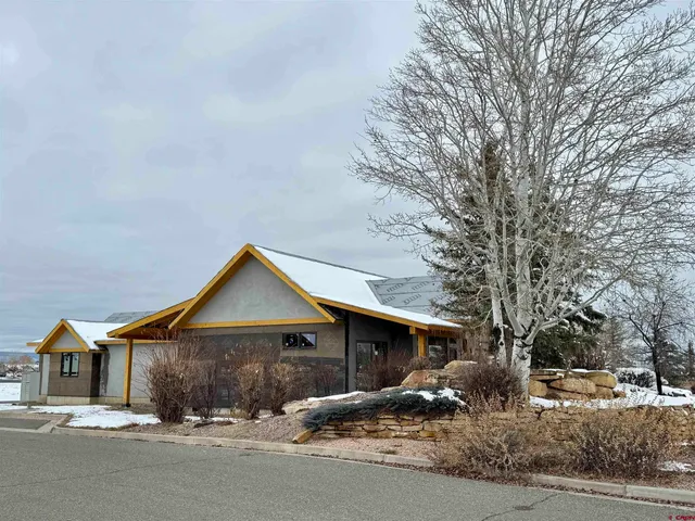 $890,000 | 2529 Bridges Loop, Montrose, CO 81401